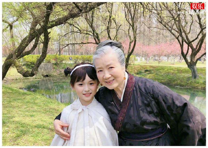 刘楚天小明兰与祖母
