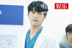 《黑暗荣耀》周汝正父亲为什么被杀