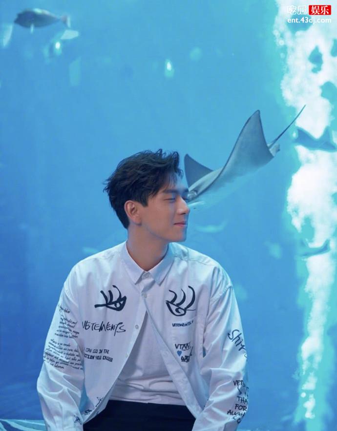 李现海洋馆照片