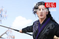 《星落凝成糖》嘲风是谁的儿子