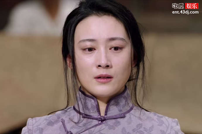 杏儿留在沁芳居工作
