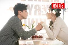 《外星女生柴小七2》柴姐和谁在一起了
