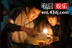 《曾少年之小时候》秦茜的亲生父亲是谁？