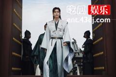 《庆余年第二季》春闱期间为范闲支招的礼部旧人是谁